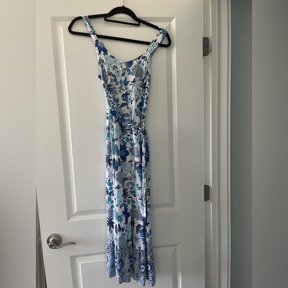 Women’s long summer dress size small